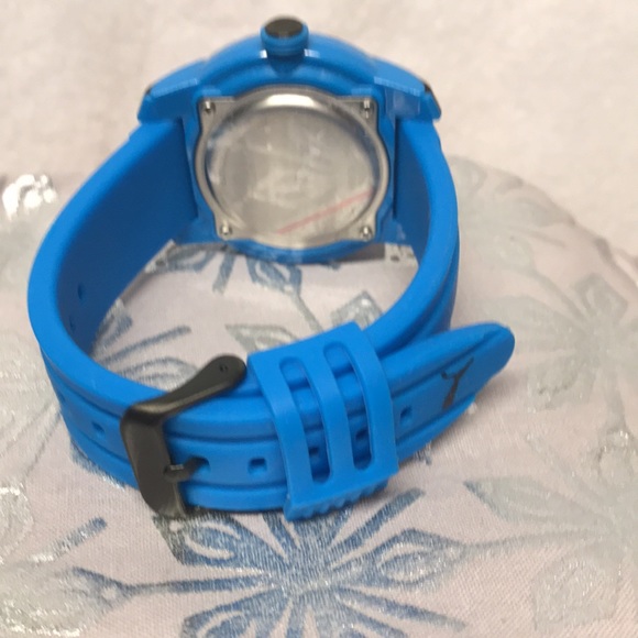 New Men’s PUMA Silicone Watch 45 mm 3 hand movements blue/black - Picture 3 of 16